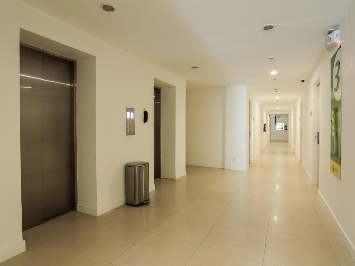 Go Hotels Manila Airport Road Paranaque City Екстериор снимка