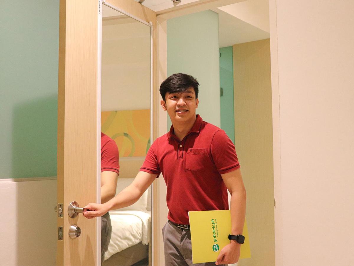 Go Hotels Manila Airport Road Paranaque City Екстериор снимка