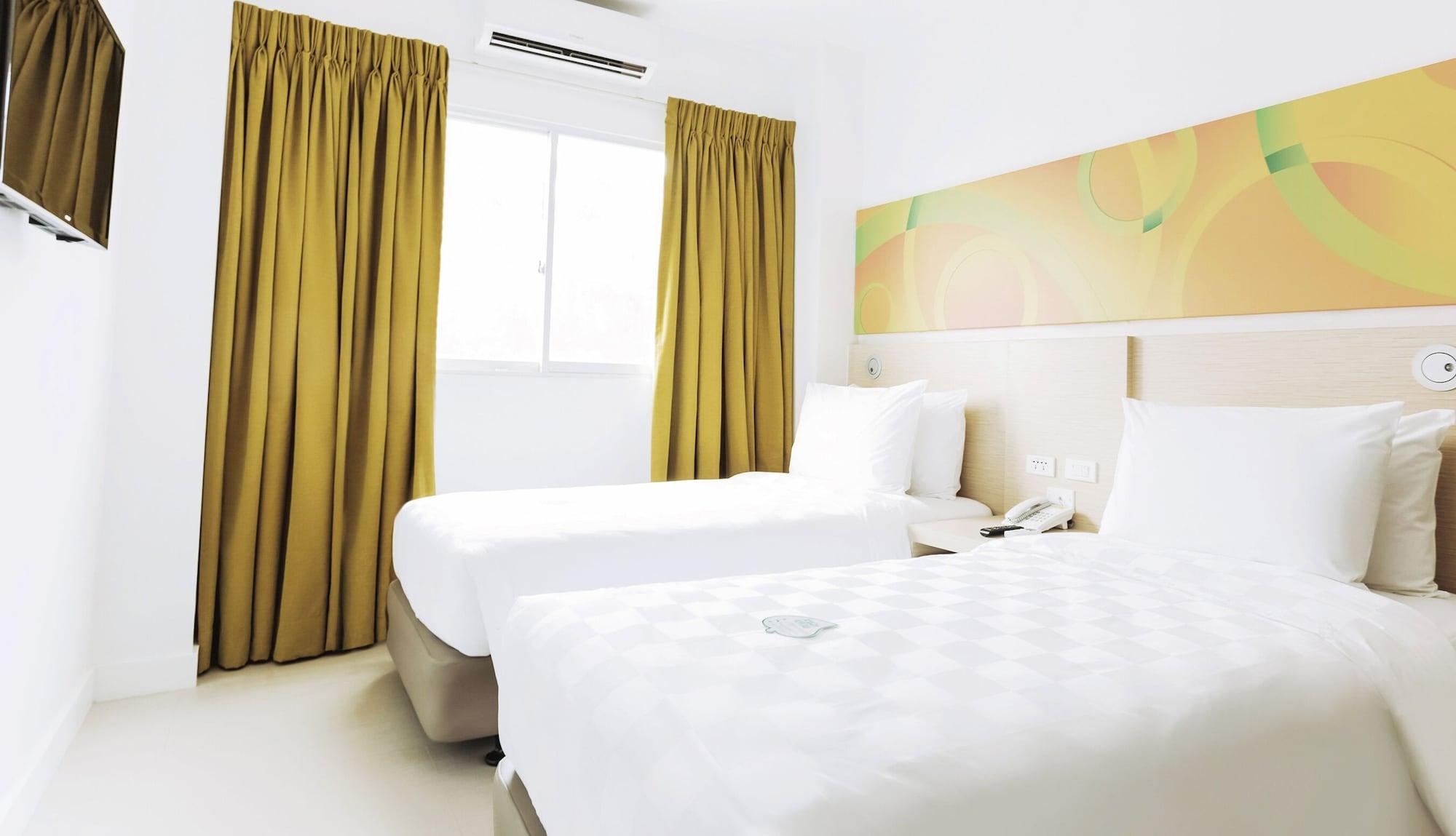 Go Hotels Manila Airport Road Paranaque City Екстериор снимка