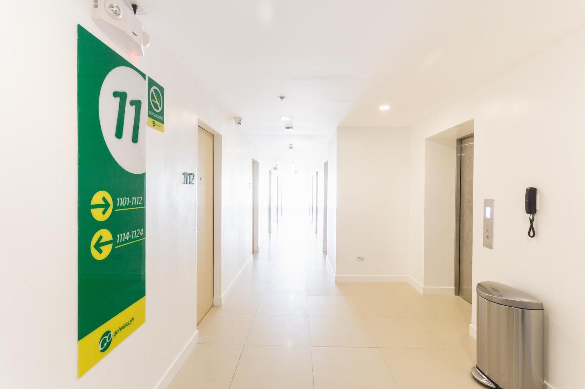 Go Hotels Manila Airport Road Paranaque City Екстериор снимка